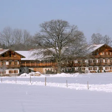 Braunhof 农家乐 *
